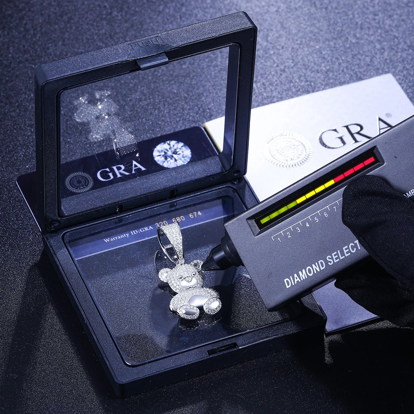 Pendentif ours en peluche avec diamants moissanite