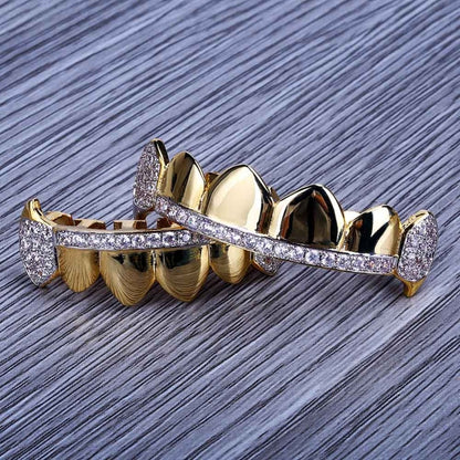 Ensemble Premium Iced Out Fang Grillz